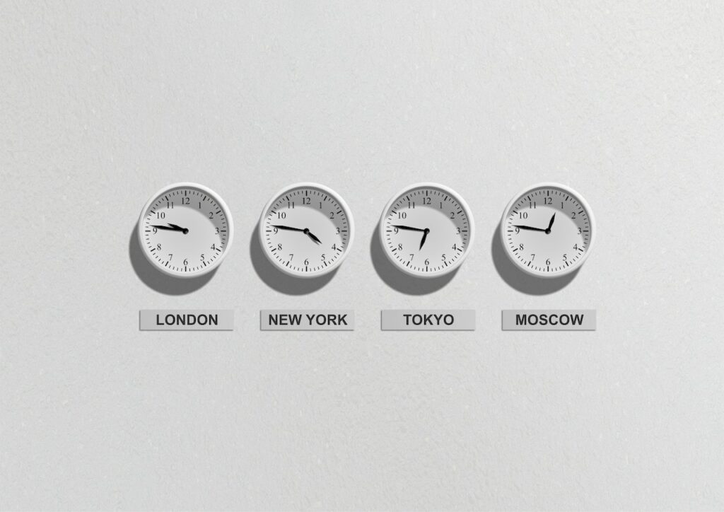 different time zone clocks